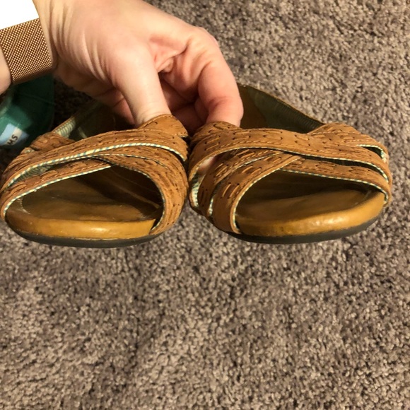 Fossil Leather Peep-Toe Flats - Picture 3 of 5